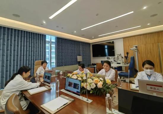 搭建遠(yuǎn)程醫(yī)療會診平臺愛爾眼科打通邊遠(yuǎn)地區(qū)醫(yī)療救助通道(圖1)